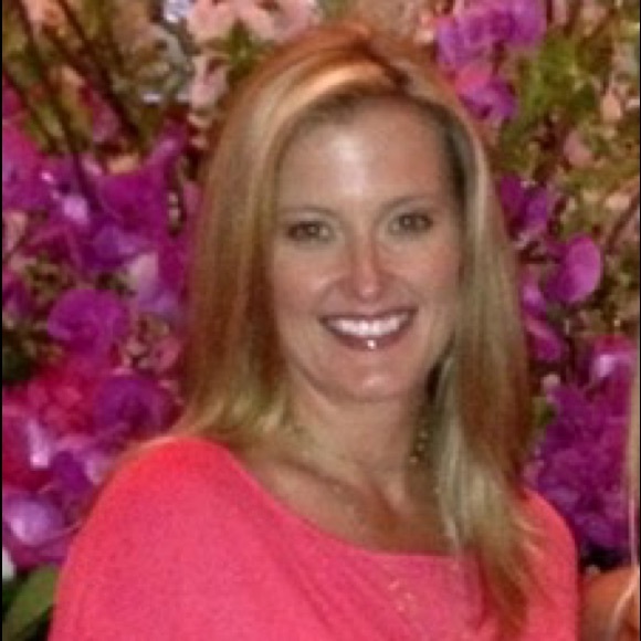 Meet your Posher, Jennifer - Picture 1 of 1